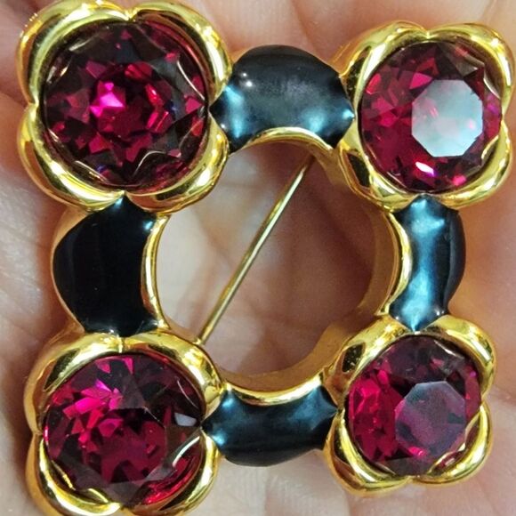 #Vintage Signed #Monet #Brooch Garnet Ruby Stones Golden Black Enamel Excellent - Picture 5 of 6